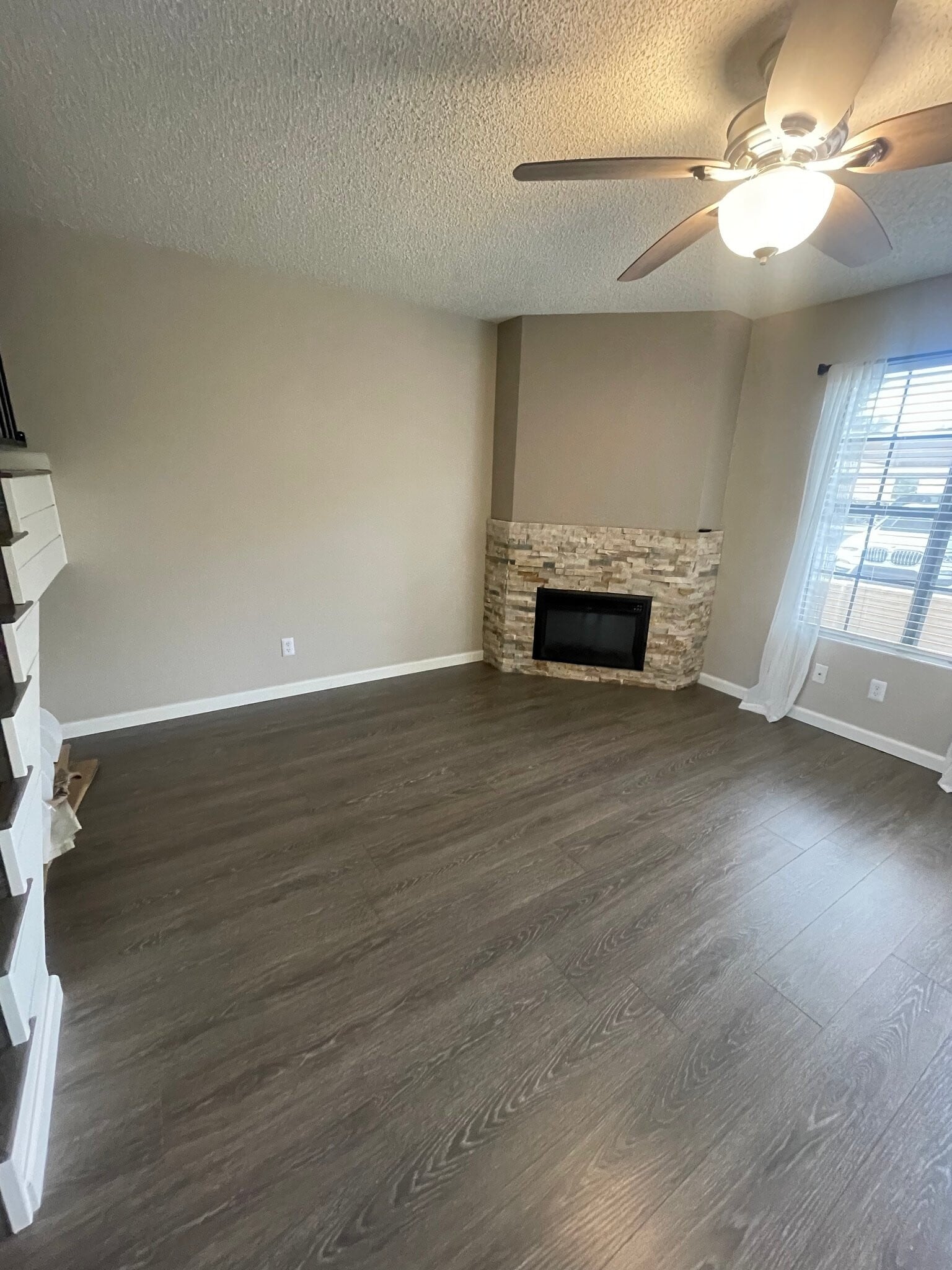 Building Photo - 5704 E Aire Libre Ave
