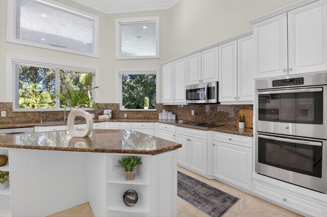 Building Photo - 16164 Bridlewood Cir