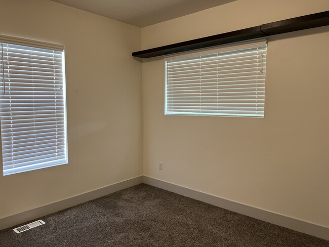 Building Photo - 2650 S 8550 W