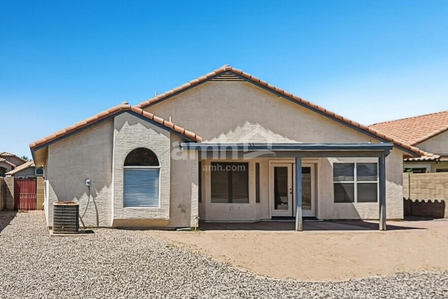 Building Photo - 12554 W Holly St