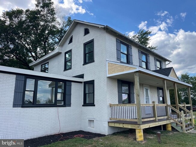 Building Photo - 924 Bethlehem Pike