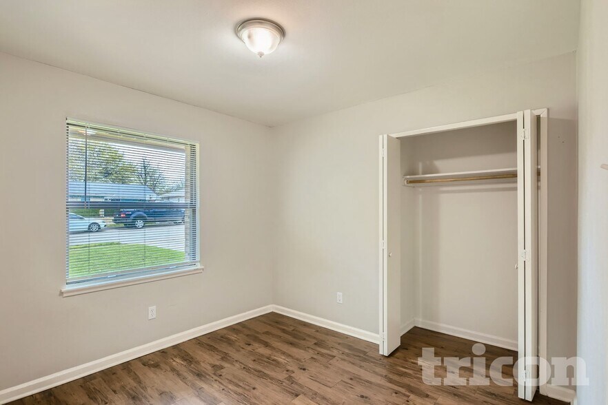 Building Photo - 333 Clearfield Dr