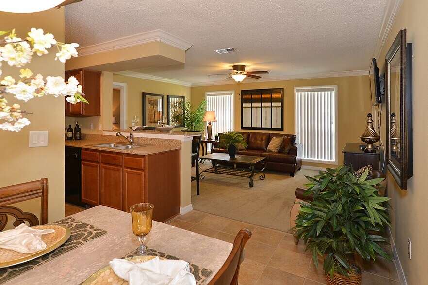 Aventine at Forest Lakes Apartment Homes 100 Old Village Way Oldsmar