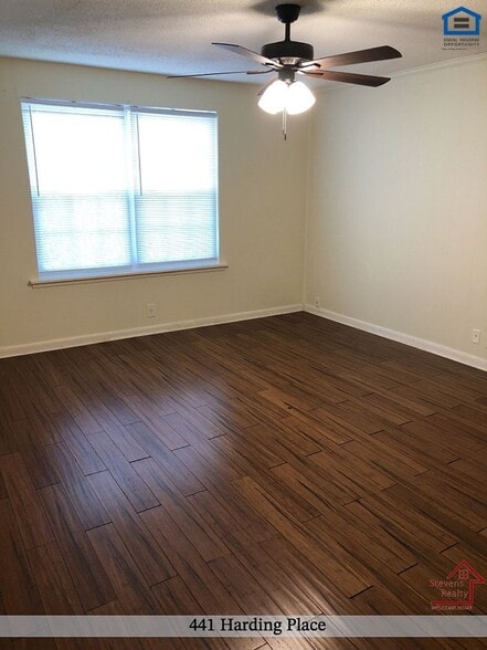 Building Photo - 441 Harding Pl