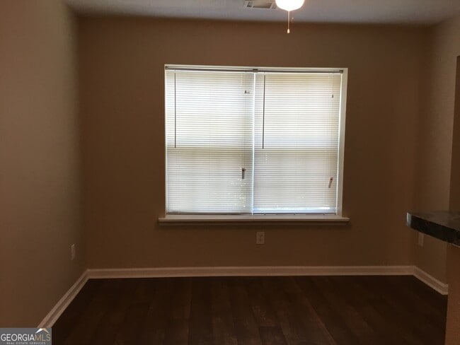 Building Photo - 4132 Ravenwood Ct