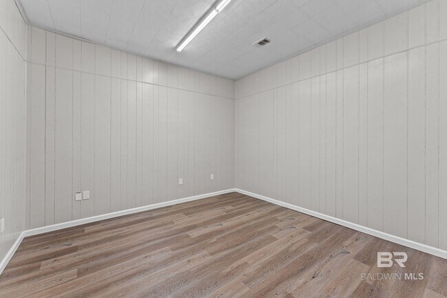 Building Photo - 321 AL-59