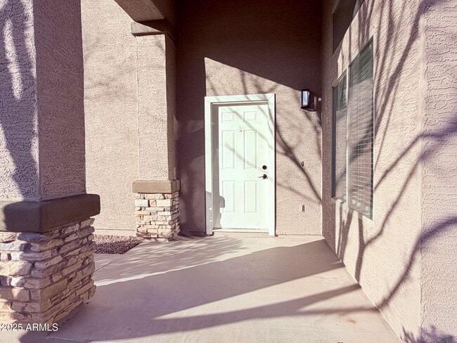 Building Photo - 37911 N Luke Ln