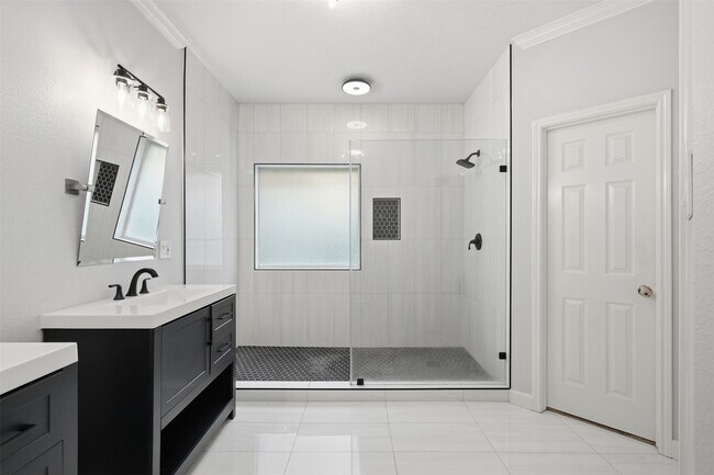 Building Photo - 22914 Breton Point Dr