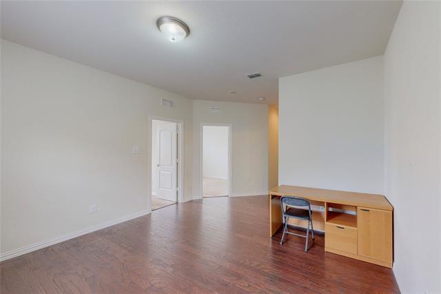 Building Photo - 8100 Horseman Rd