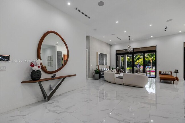 Building Photo - 250 NW 129th Ave