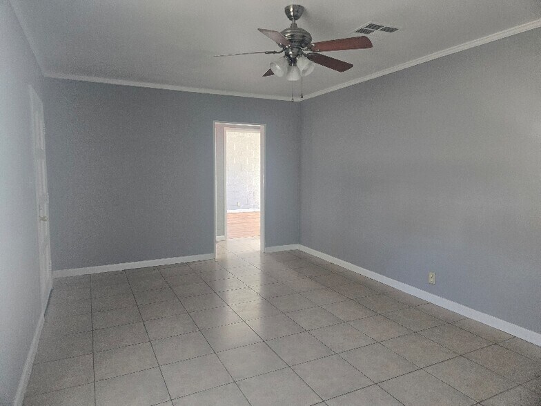 Building Photo - 4607 Cory Pl