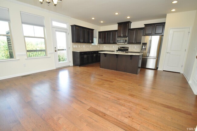 Building Photo - 5405 Cambridgeshire Loop