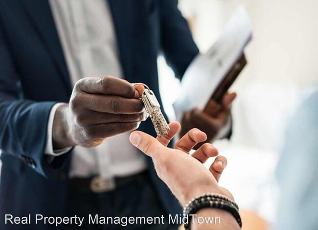 Building Photo - 3 br, 2 bath House - 703 Matthews Ct.