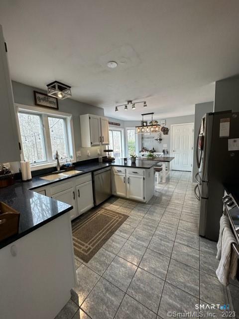 Building Photo - 209 Deerfield Ridge Dr