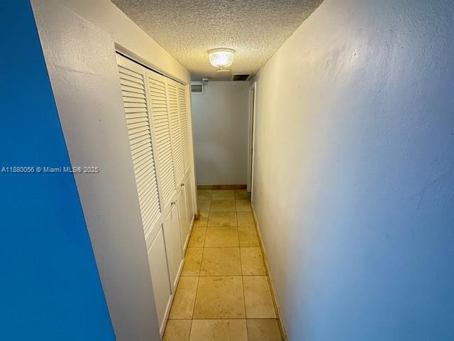 Building Photo - 500 Bayview Dr