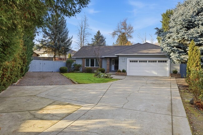 Building Photo - 1137 Riverrock Way