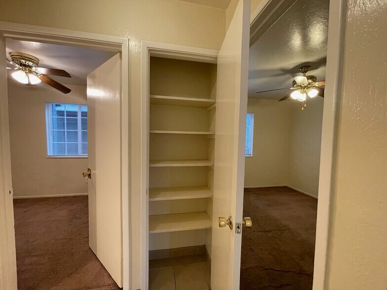 Building Photo - 630-644 Lincoln Rd E