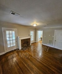 Building Photo - 5400 Harrison St