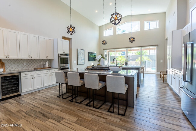 Building Photo - 3801 E Glenrosa Ave