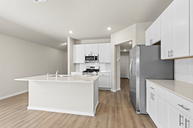 Building Photo - 166 Sterling River Ln