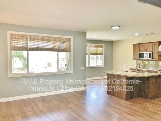 Building Photo - 38233 Augusta Dr