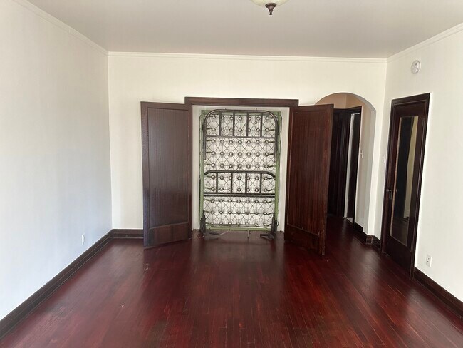 Building Photo - 2121 James M Wood Blvd