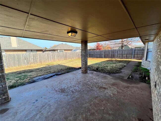 Building Photo - 1713 Rocky Mountain Way