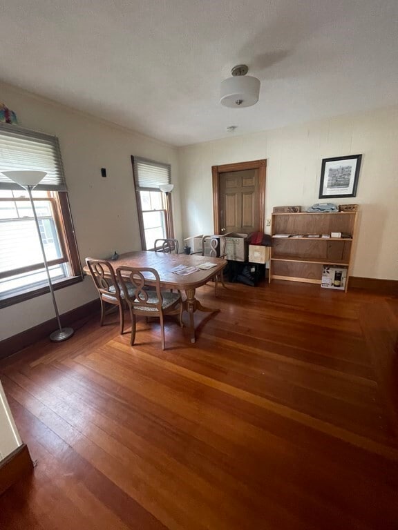 Building Photo - 60 Willow Ave