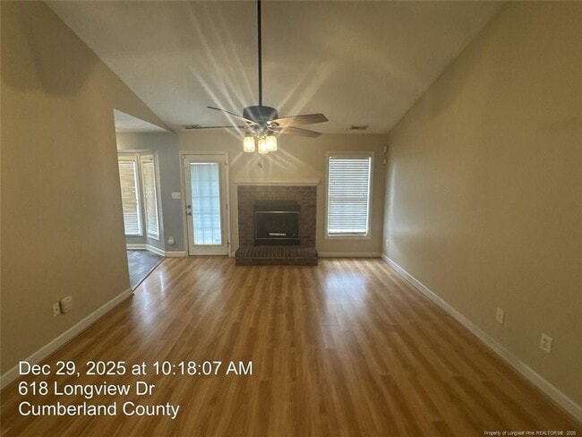 Building Photo - 618 Longview Dr