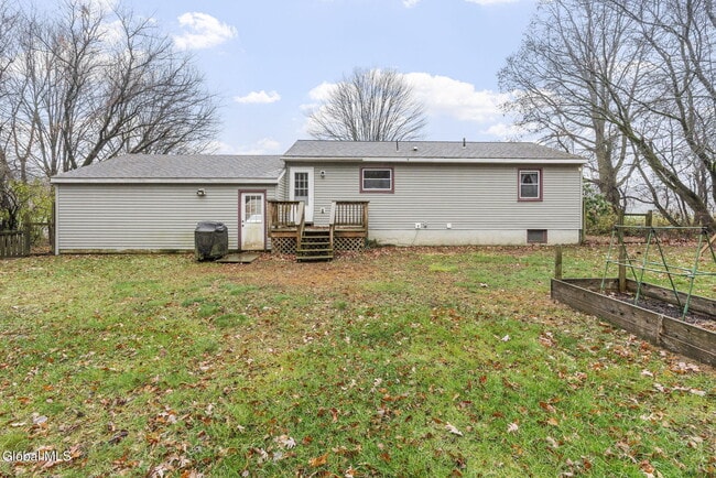 Building Photo - 38 Duncan Rd