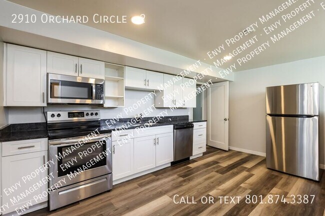 Building Photo - 2910 Orchard Cir