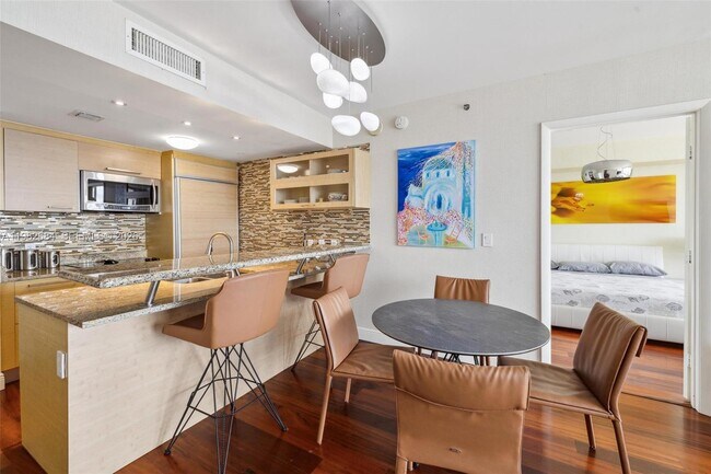 Building Photo - 1800 S Ocean Dr