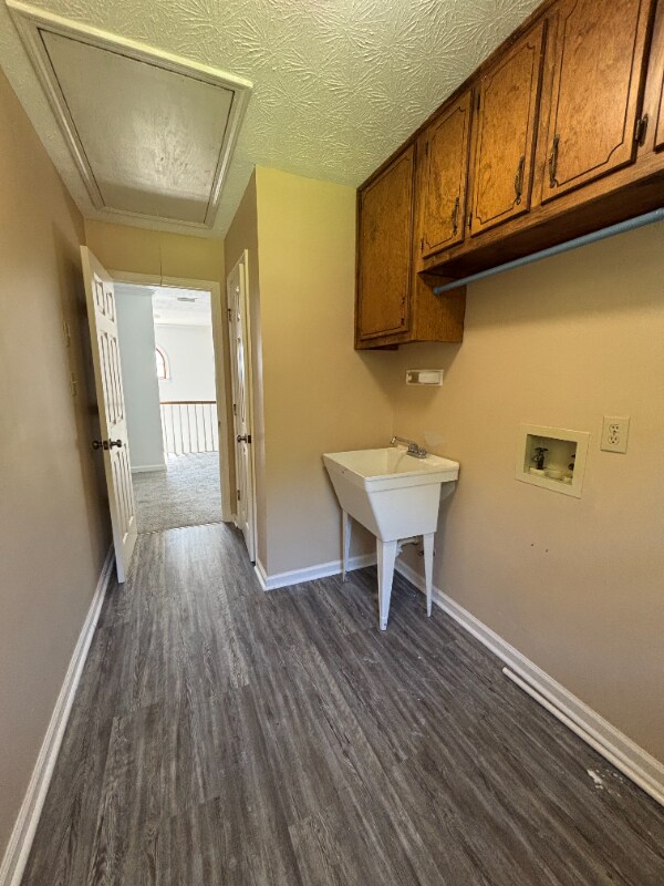 Building Photo - 2068 Lakewood Cir SW