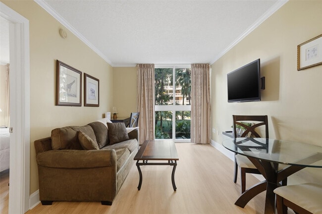 Building Photo - 2951 S Bayshore Dr