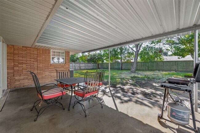 Building Photo - 4045 Osby Dr