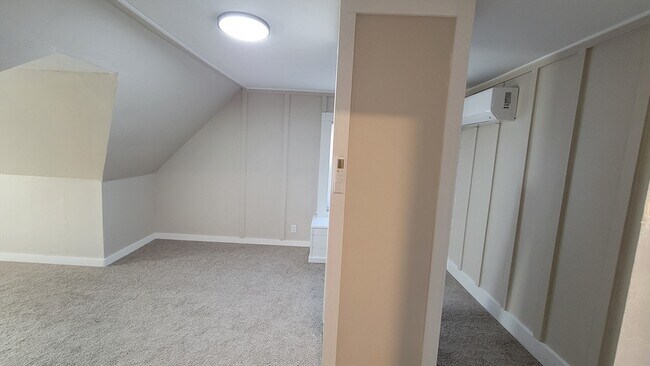 Building Photo - 30 O'Neil St