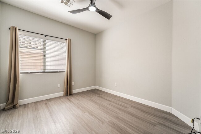 Building Photo - 1583 Comfort Hills St