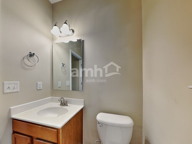 Building Photo - 114 Fining Ct