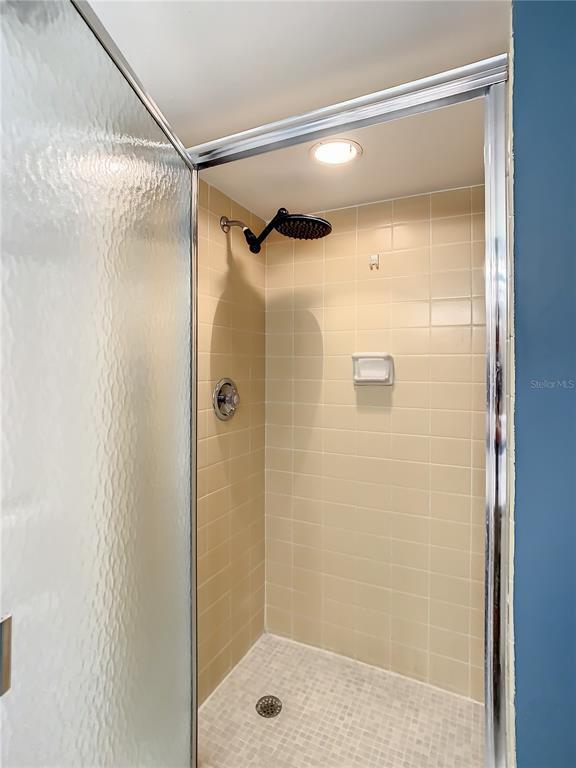 Building Photo - 7400 Sun Island Dr S