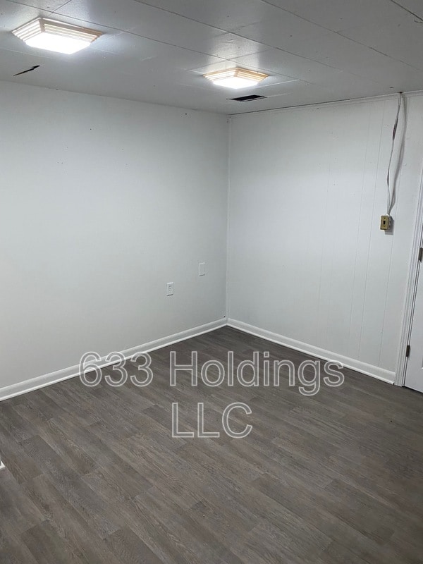 Building Photo - 3807 N Faber Ave