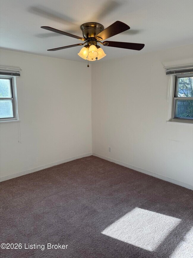 Building Photo - 4701 Palma Rd