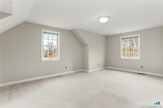 Building Photo - 608 Stillson Rd