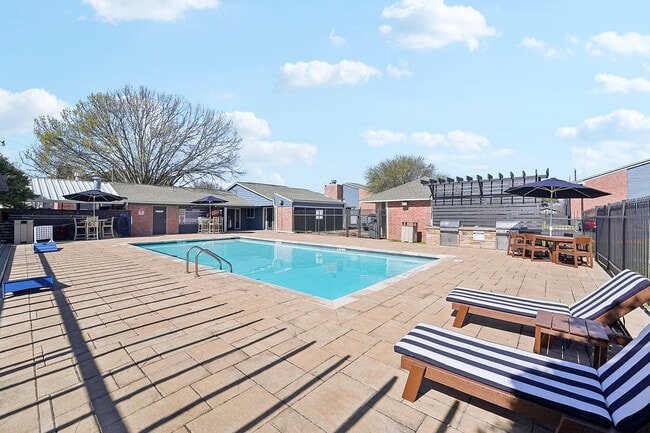 Azur Apartments, Waco, Texas - Azur