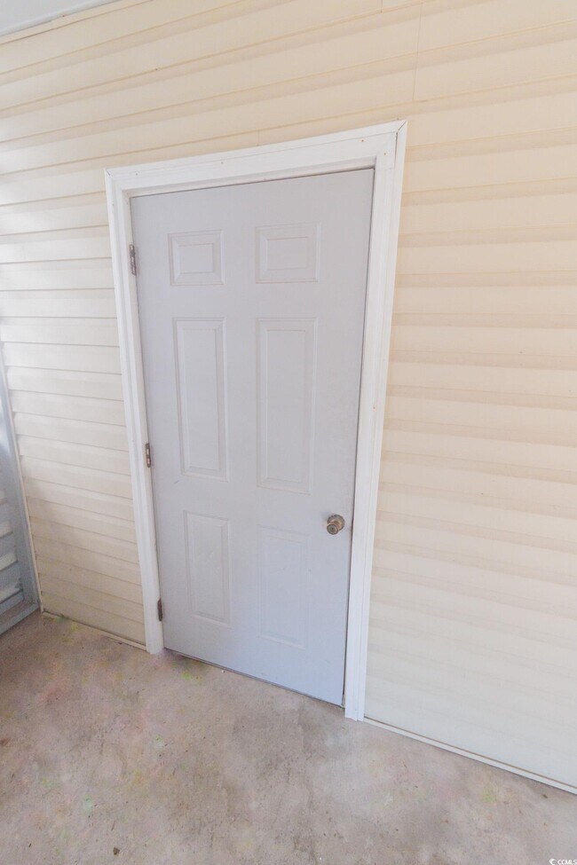 Building Photo - 4718 Seaview St