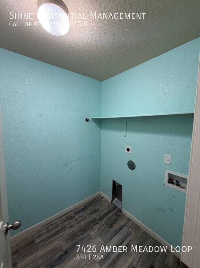 Building Photo - 7426 Amber Meadow Loop