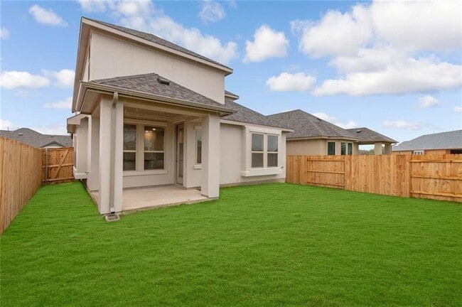 Building Photo - 205 Rosebush Dr