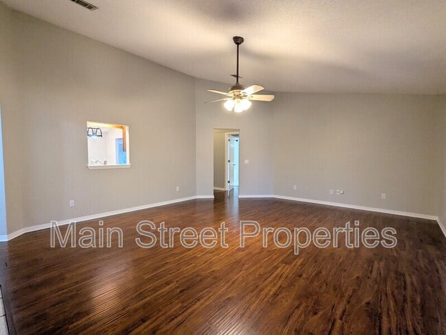 Building Photo - 1909 Southwind Cir