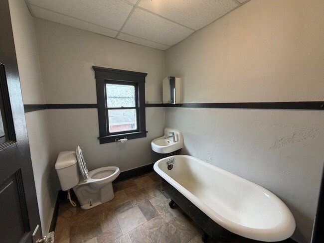 Building Photo - 1132 Gilbert-