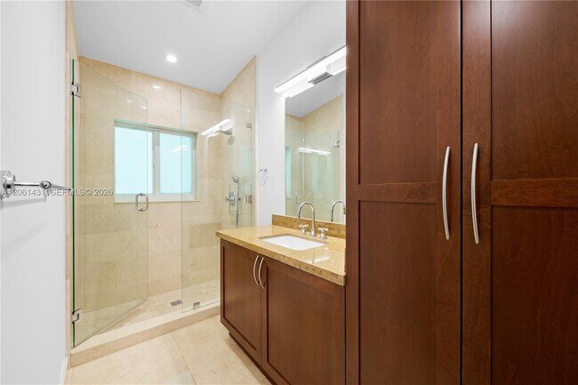 Building Photo - 12200 SW 74th Ct