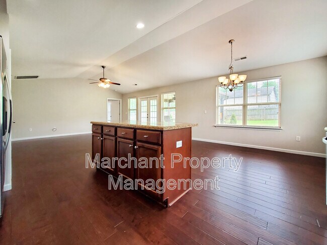 Building Photo - 138 Autumn Hill Rd